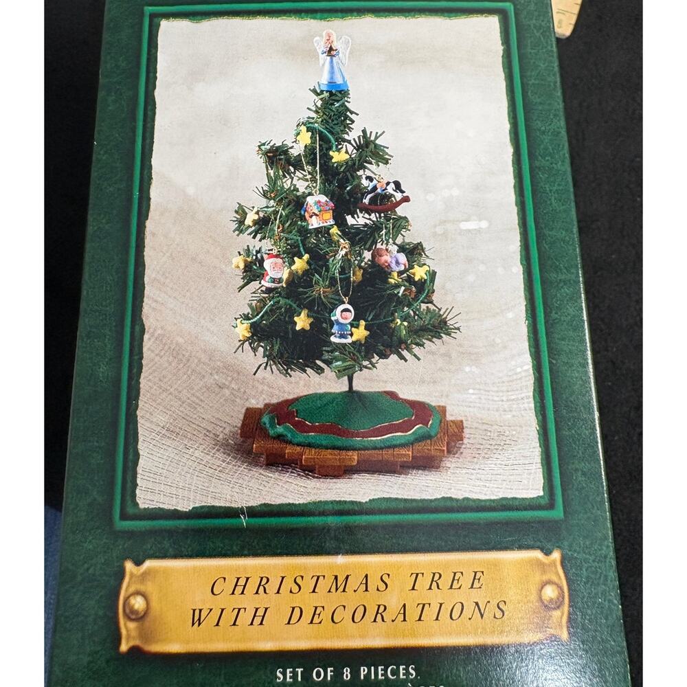 Hallmark Keepsake Mini Christmas Tree with Decorations – Set of 6 and Hooks